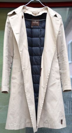 Moncler Trench Coat .36