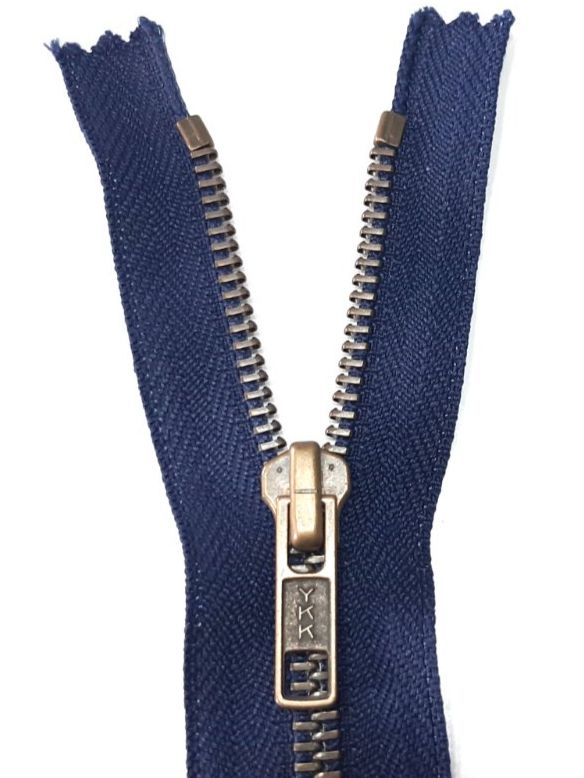 Tessuti: Reißverschluss 18 cm -  Fermeture éclair 18 cm – Nuovo (secondo la descrizione) da Savagnier venduto da Marderuth