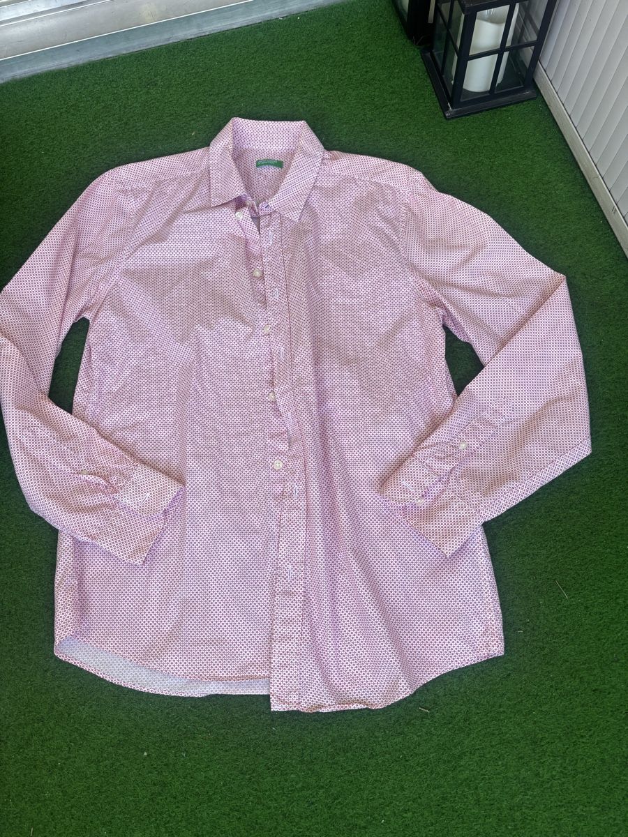 Benetton Camicie: Hemd gr.L Benetton Neuwertig – Usato da Zug venduto da Biki72