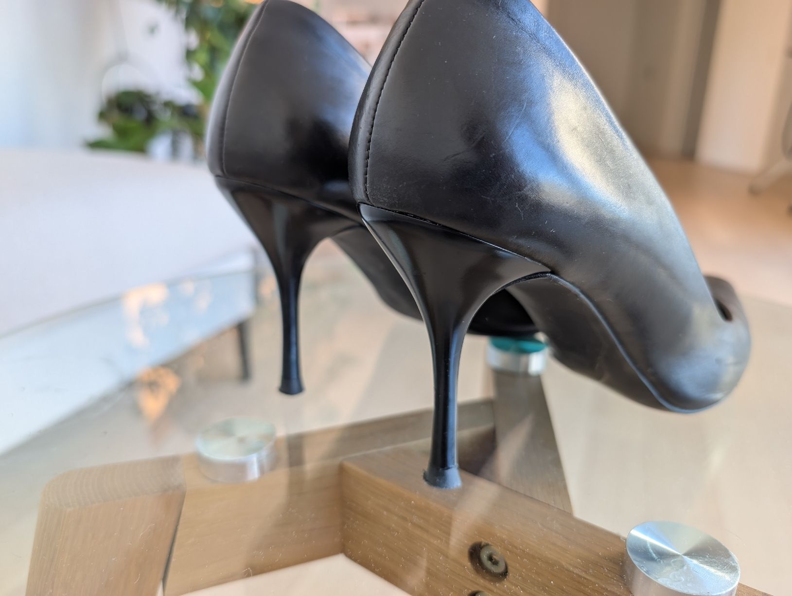 Scarpe da donna: Classic Black Leather Pointed Heels/Pumps – Usato da Lachen SZ venduto da joa_rf9n 2