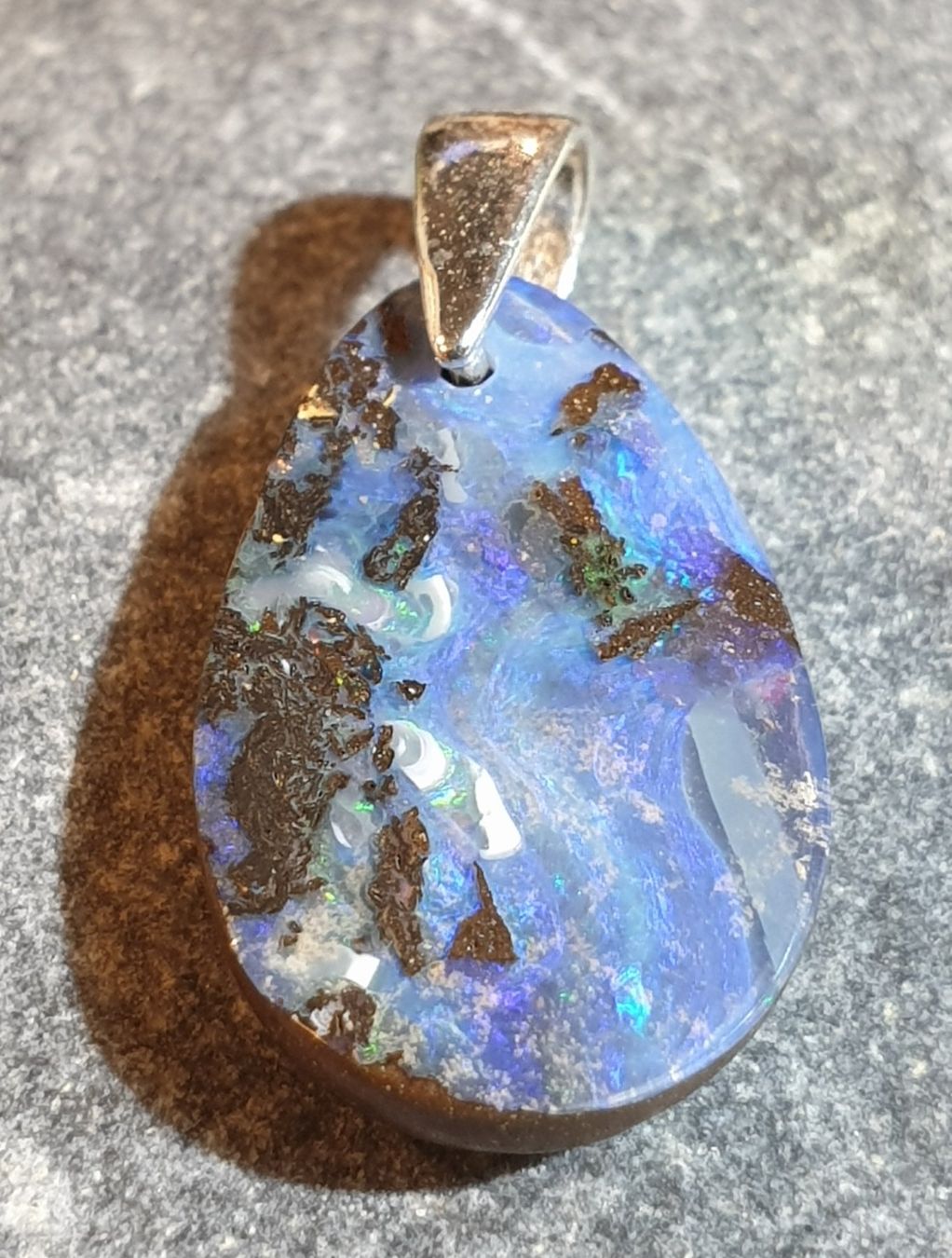 Ciondoli: Anhänger Boulder Opal. – Nuovo (secondo la descrizione) da Niederbüren venduto da Raphael014 2