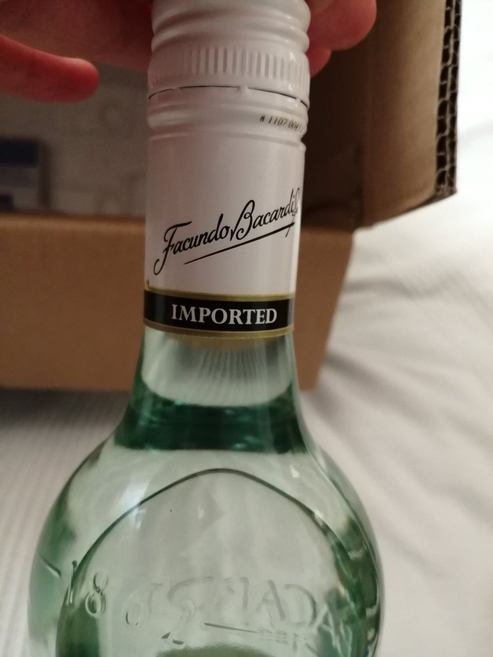 Bacardi Spirituosen: 1 Flasche Bacardi – Neu und originalverpackt aus Windisch von mer_6cjk 1