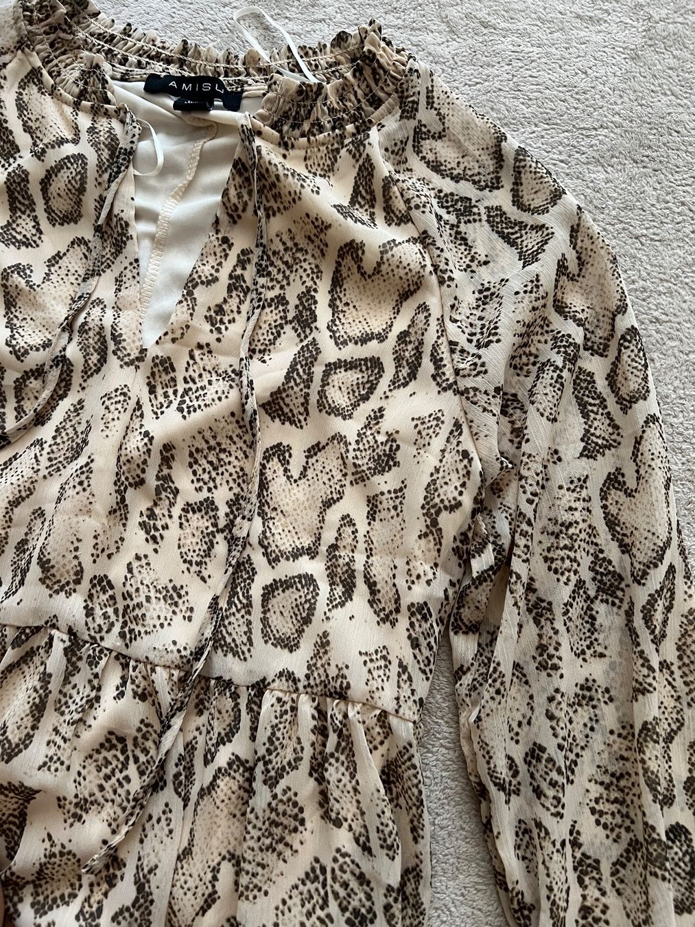 Robes: Kleid mit Schlangenmuster Grösse S – D'occasion à Wittenbach par DGB_xoxo 1