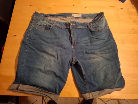 Esmara Jeans Shorts, Gr. 56, Top Zustand für den Sommer