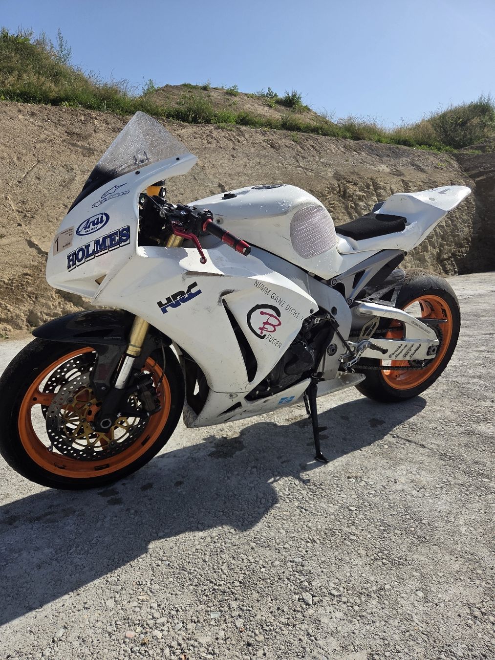 Honda Strada: Honda CBR1000RA Fireblade SC59 – Usato da St.Gallenkappel venduto da Torom 3