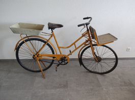Ancien vélo de poste 1967