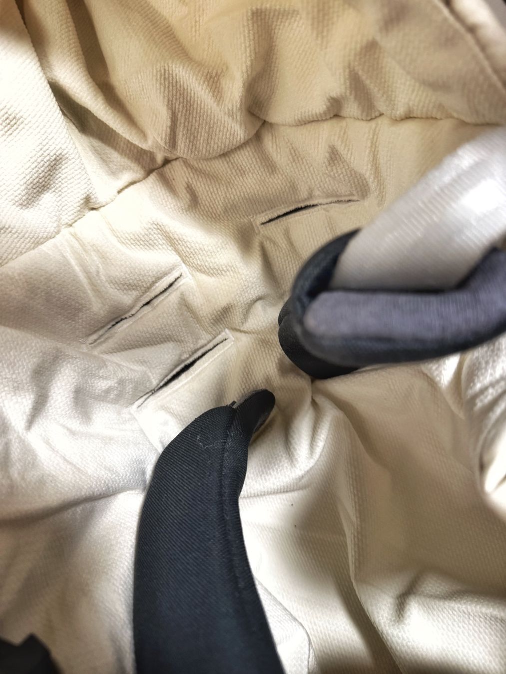 Sacchi a pelo: Autositzbezug, Winterfusssack mit Ohren, Neuwertig – Usato da Bertschikon venduto da montanna4ch 4