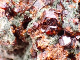 RaRe Hessonite, Pollux, Valais