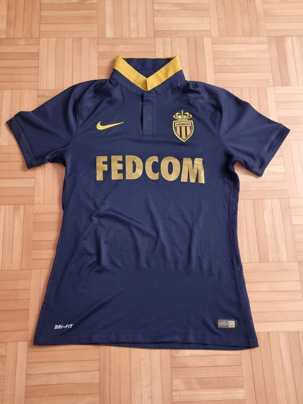 Nike Canottiere & Pantaloni: Kylian Mbappe / AS Monaco 2016-2017 Drittes Trikot – Usato da Suhr venduto da SariLacivert1907