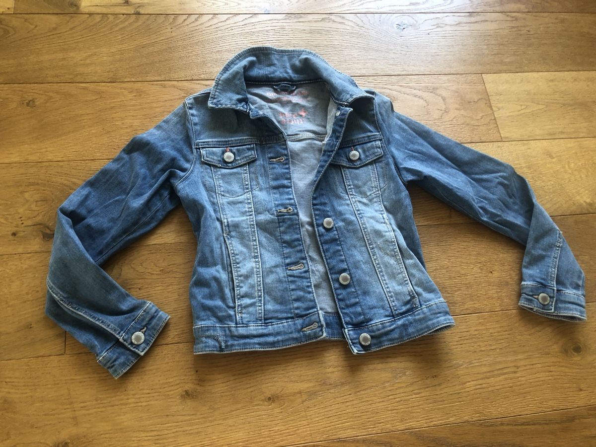 C&A Giacche & Cappotti: Jeansjacke 140 Mädchen – Usato da Adligenswil venduto da ZGB