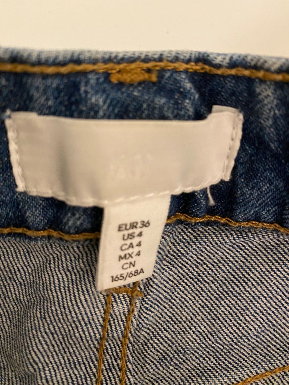 H&M Jeans: Jeans Shorts, H&M, Gr. 36 – Nuovo (secondo la descrizione) da Biberstein venduto da Miana2 1