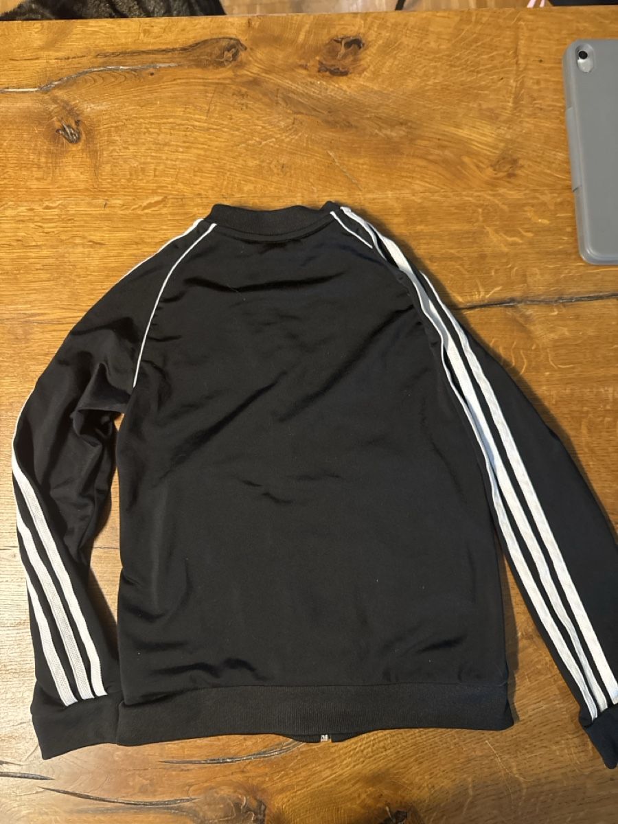 Adidas Jacken: Adidas Trainingsjacke schwarz – Gebraucht aus Glattpark(Opfikon) von cherrytomate 4