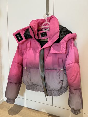 Reflektierende Puffer Jacke Bershka BSK pink grau