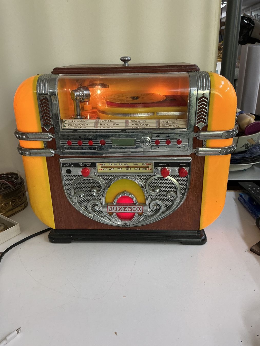 Jukebox: Jukebox Model 541.430 – Usato da Bern venduto da vielerart