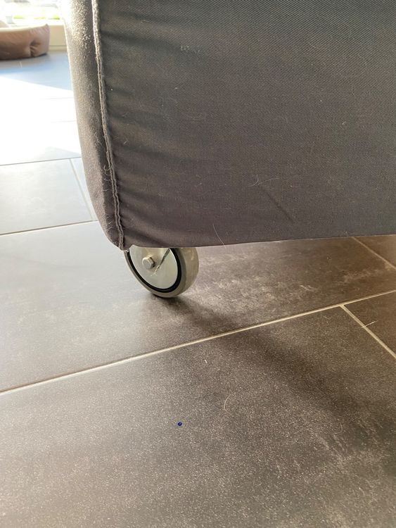 Ikea Hocker auf Rollen; mit 2. Bezug Kaufen auf Ricardo