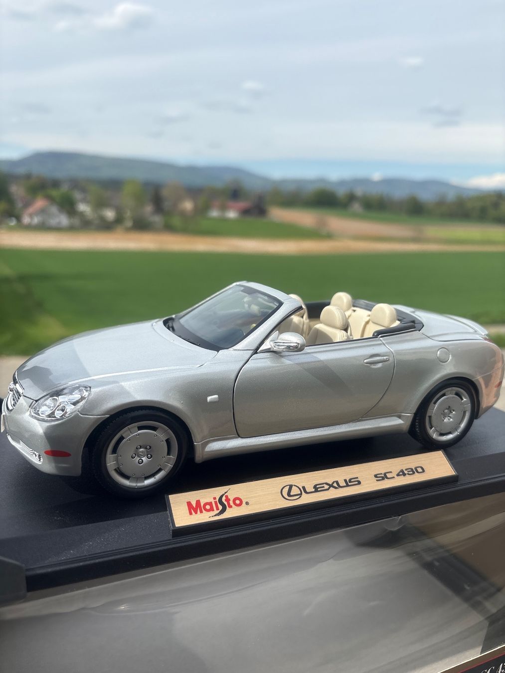 Lexus Modellini d'auto: Lexus SC430 1:18 2000 – Nuovo e nell'imballaggio originale da Aarwangen venduto da kah_79t5