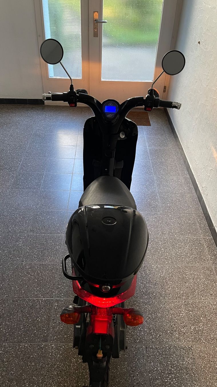 Veicoli elettrici: Vespino Elektro Roller – Usato da zürich venduto da khouya01 4