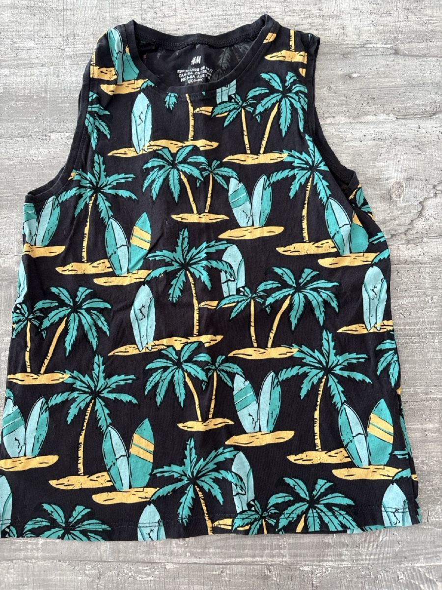 H&M Camicie, T-shirt & Polo: Shirt h&m 122/128 – Usato da Schliern b. Köniz venduto da Giulae