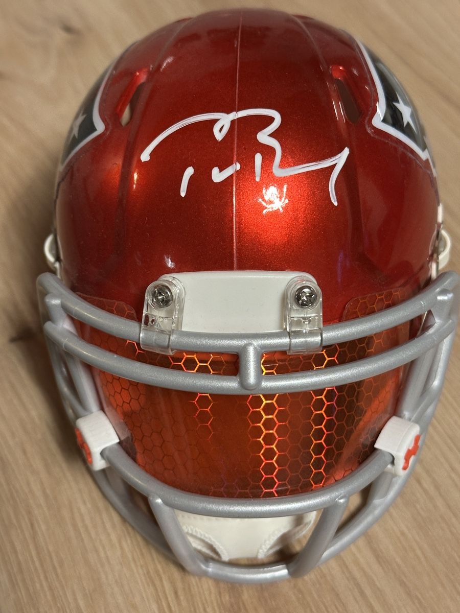 Autografi: Signierter NFL Mini Helm von Tom Brady – Nuovo (secondo la descrizione) da Gränichen venduto da Michaela023