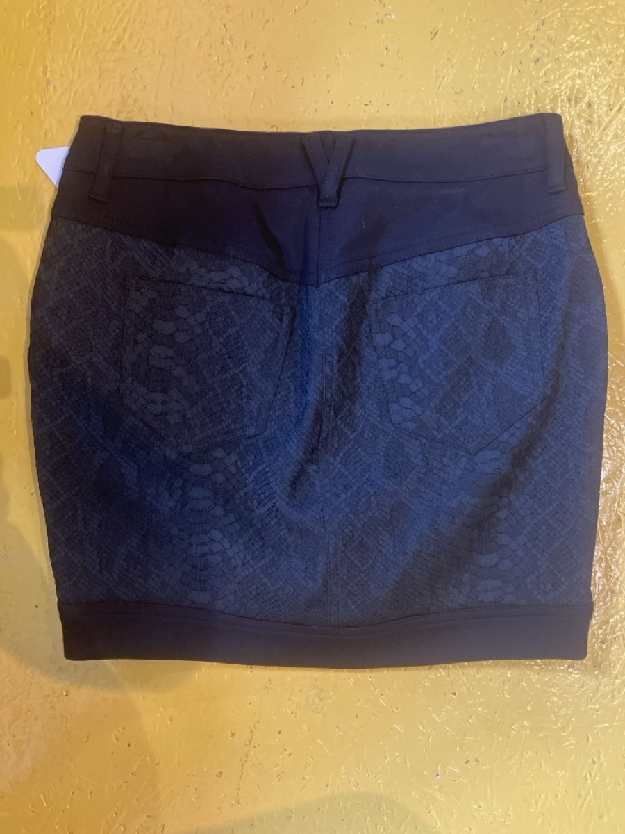 Versace Gonne: Versace Stretch Minirock Gr.40 NEU – Nuovo (secondo la descrizione) da Erlenbach im Simmental! venduto da Simmentaler-Perlen 3