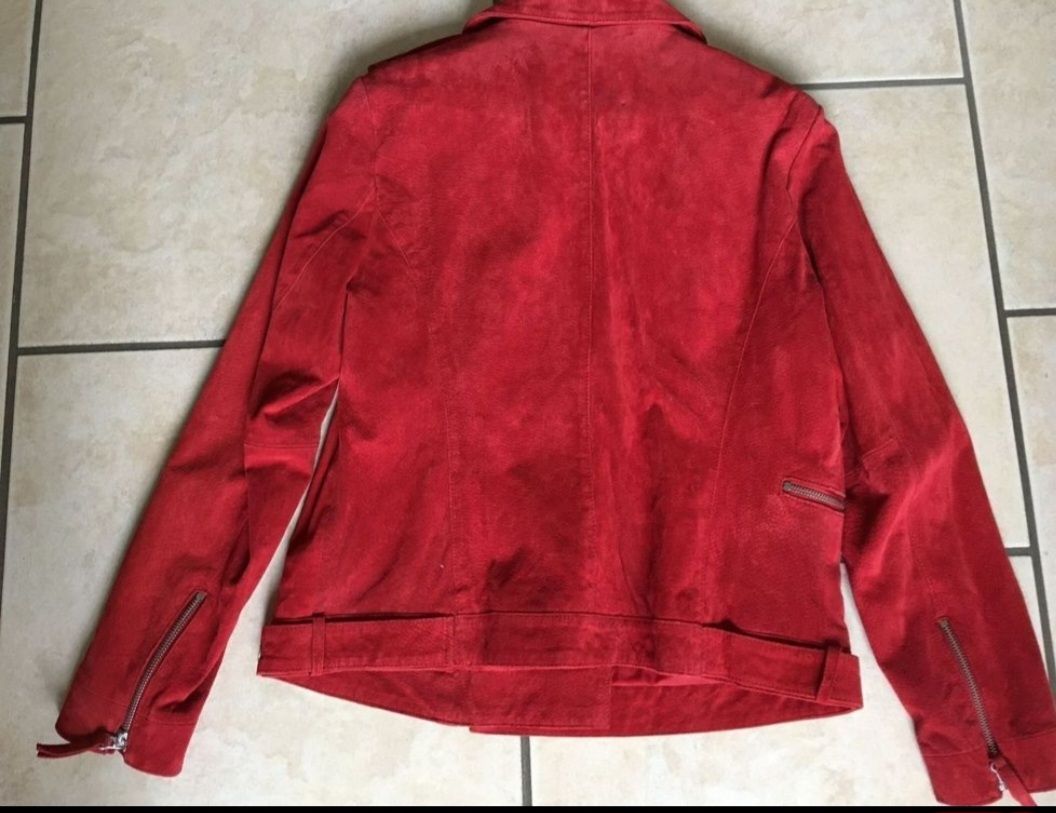 Giacche: Rote Wildlederjacke Gr. 44 - Trendy – Usato da Safenwil venduto da Mllcs 2