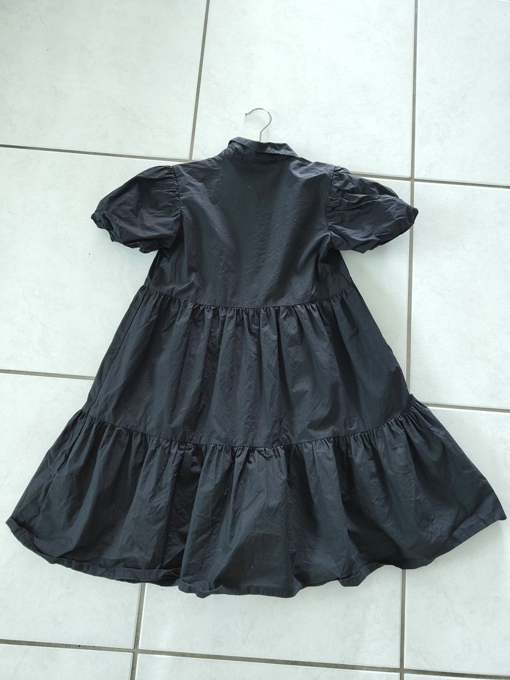 H&M Vestiti & Gonne: Wunderschönes Kleid 128 (fast neu) – Usato da Neerach venduto da stens 1