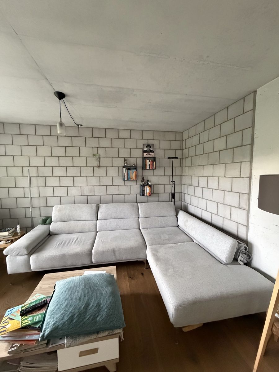 Sofas: Ecksofa Rec. rechts Stoff grau – D'occasion à Thun par Noemjih