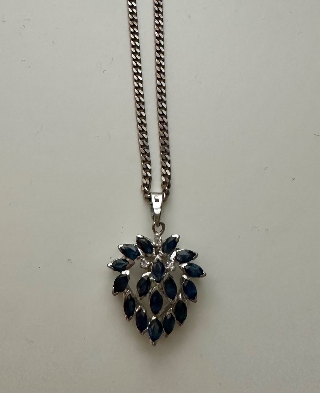 Catenine: Silberanhänger Strass mit Kette – Usato da Luzern venduto da Topseller1000