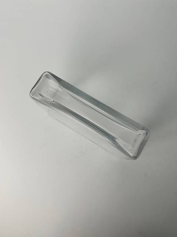 Vasi & Recipienti: Petit vase rectangulaire en verre soufflé transparent – Usato da Lausanne venduto da subermarket 2
