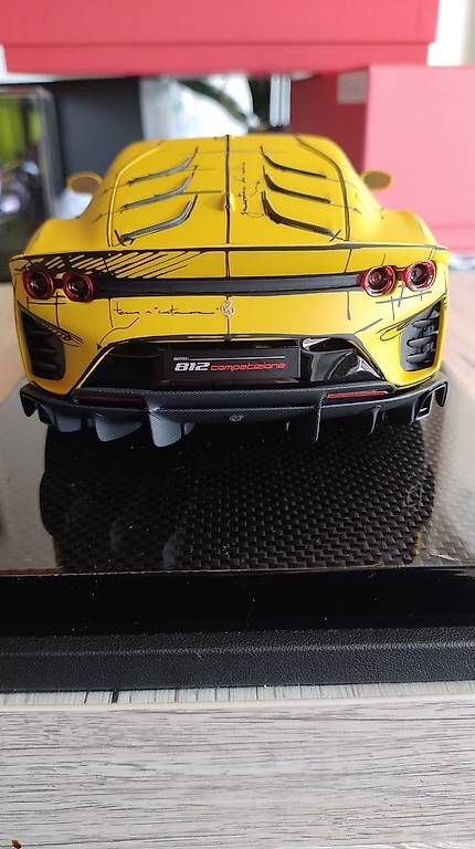 Ferrari Modellini d'auto: Ferrari 1/18 – Nuovo e nell'imballaggio originale da Ostermundigen venduto da nikcal 2