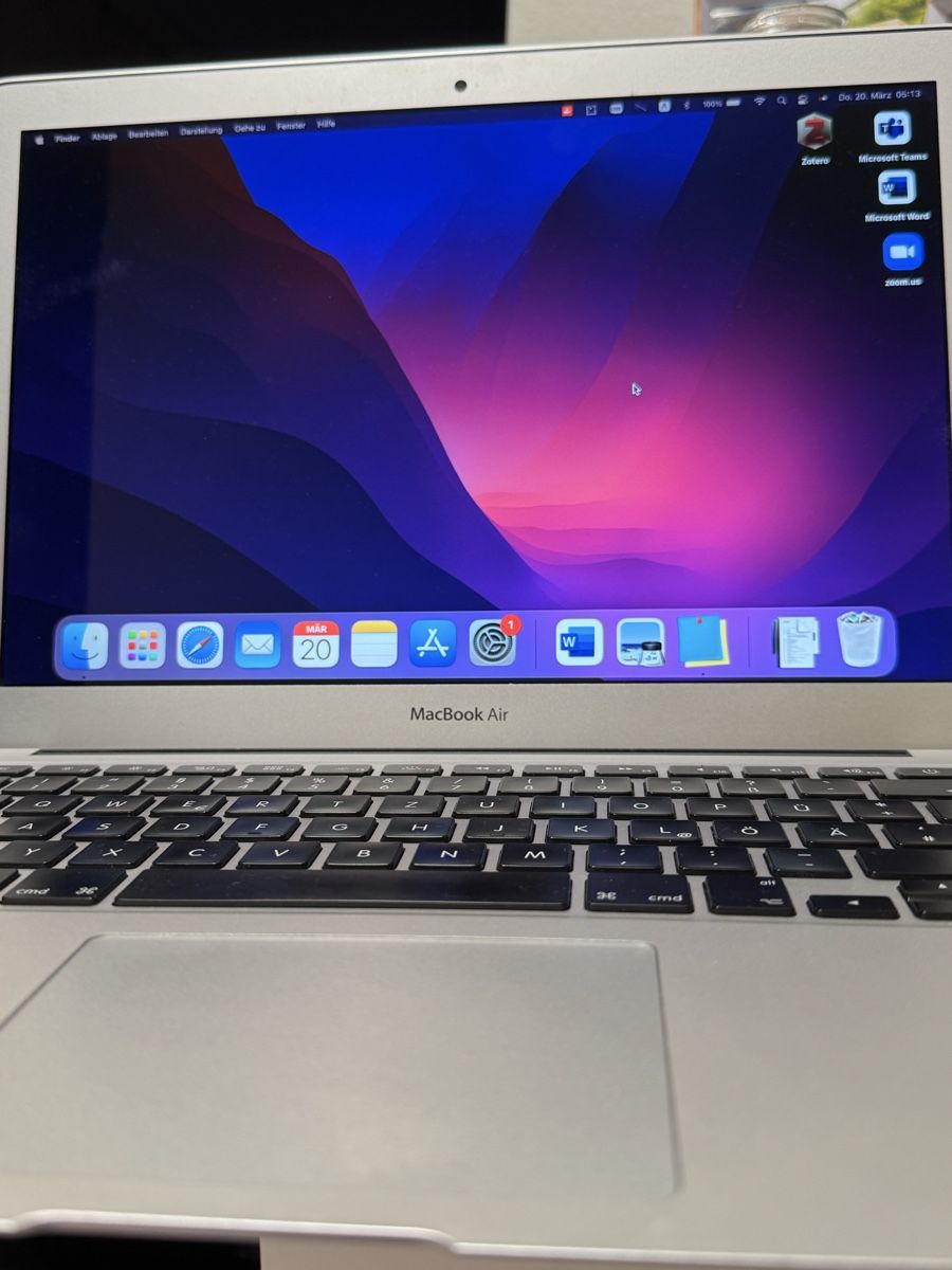 Apple Notebook: MacBook Air 13“ – Usato da Benglen venduto da Shamily 1