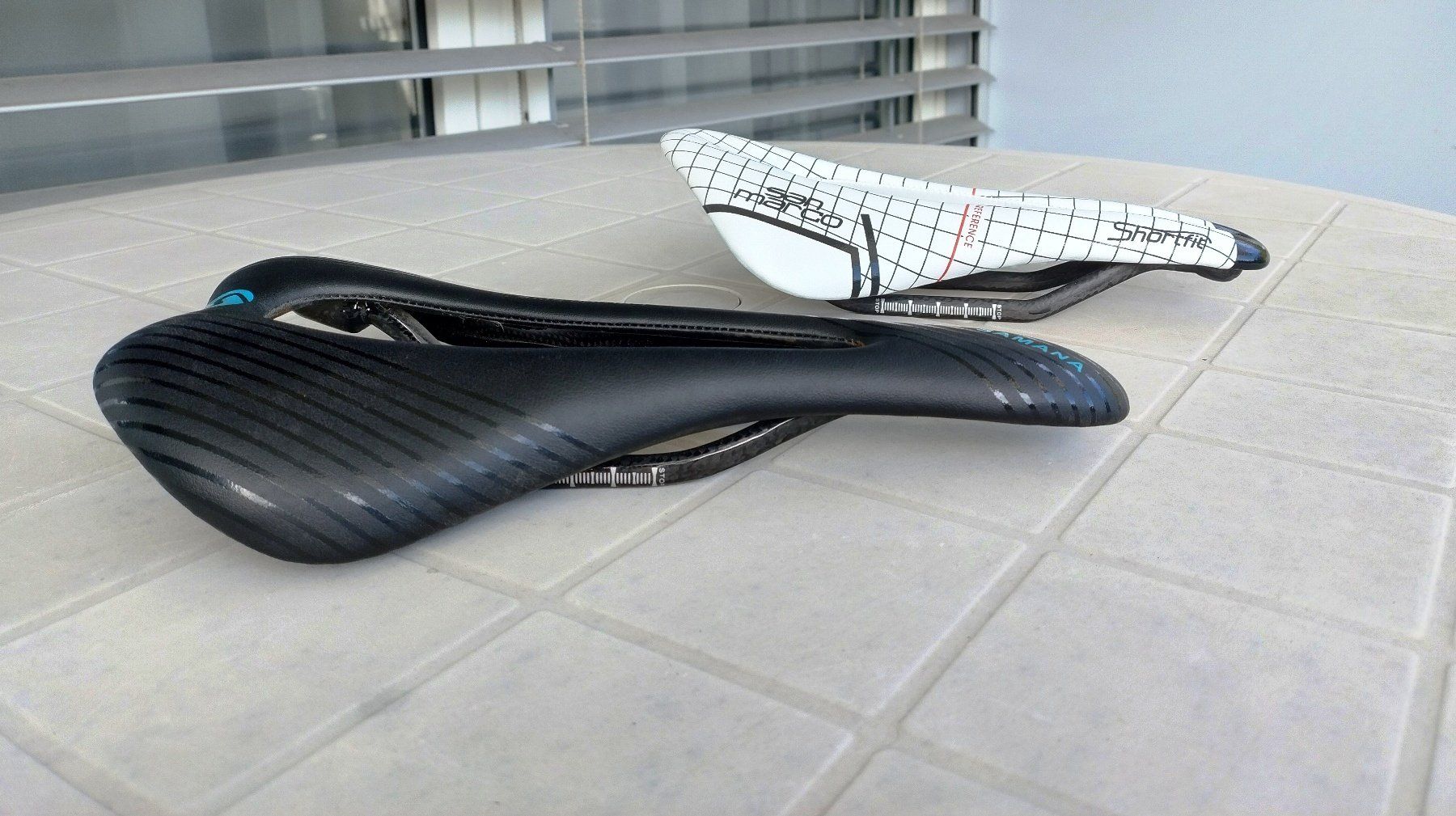 Pezzi di ricambio: 2 Carbon-Sattel, Rennrad-MTB – Nuovo (secondo la descrizione) da Effretikon venduto da VanPersie 1