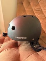 Wakeboardhelm Liquid Force Flash Comp S, Top Zustand!