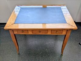 Schiefertisch mit Holzumrandung und 3 Schubladen