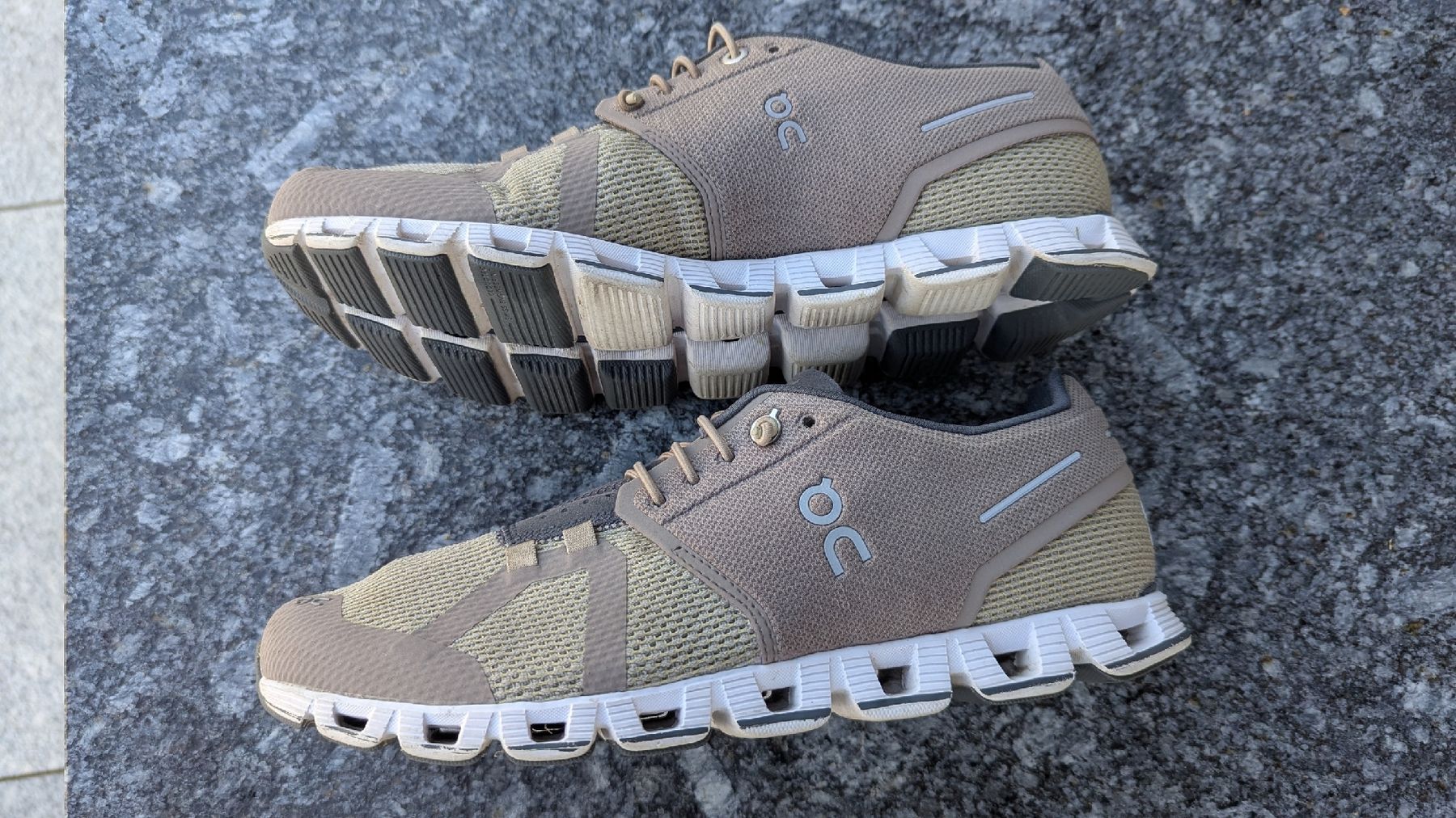 On Scarpe da uomo: On Schuhe / Sneaker Herren – Usato da Opfikon venduto da topofspeedy 2