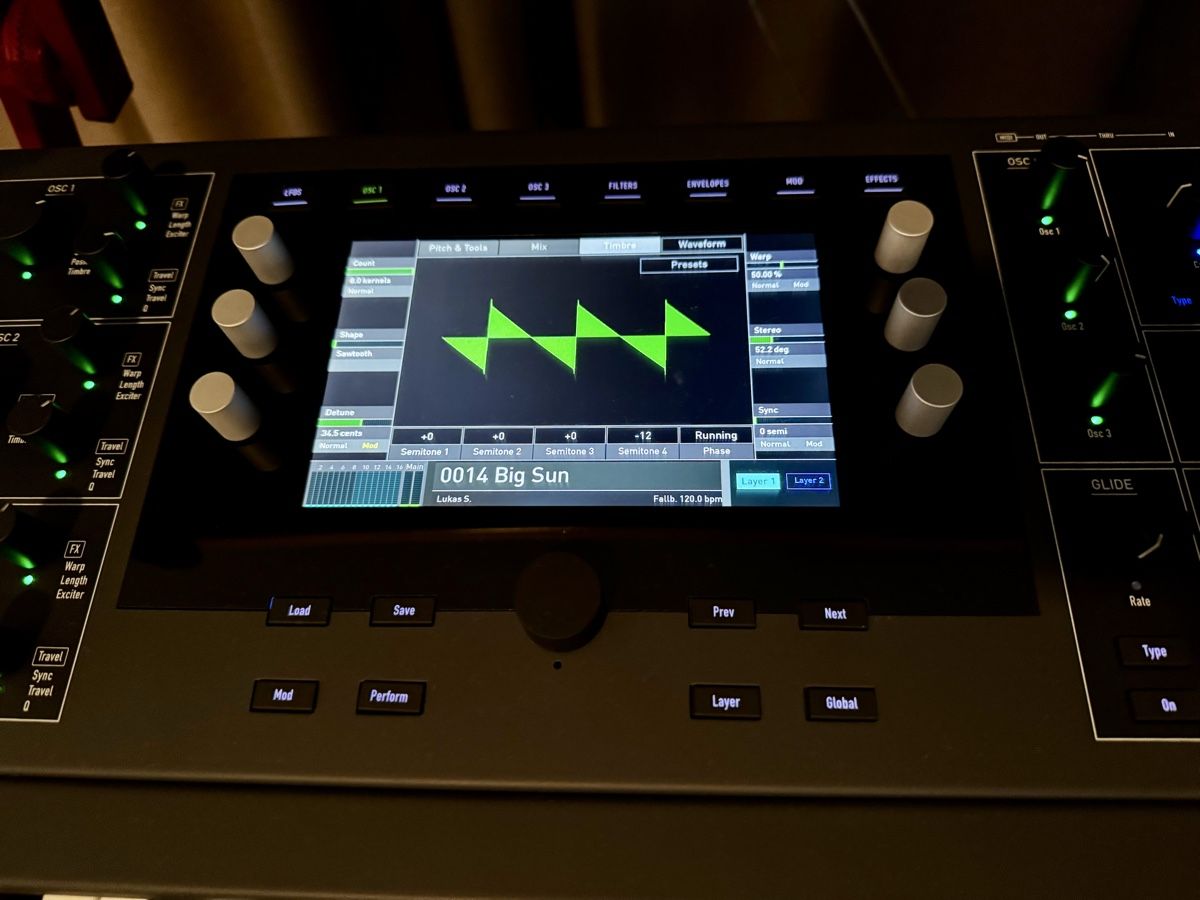 Waldorf Musikinstrumente: Waldorf Quantum - Synthesizer – Gebraucht aus Zürich von 1cut2 3