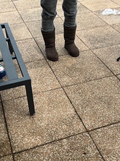 Ugg Chaussures femmes: UGG Bottes fourrées – D'occasion à Genève par cumunel