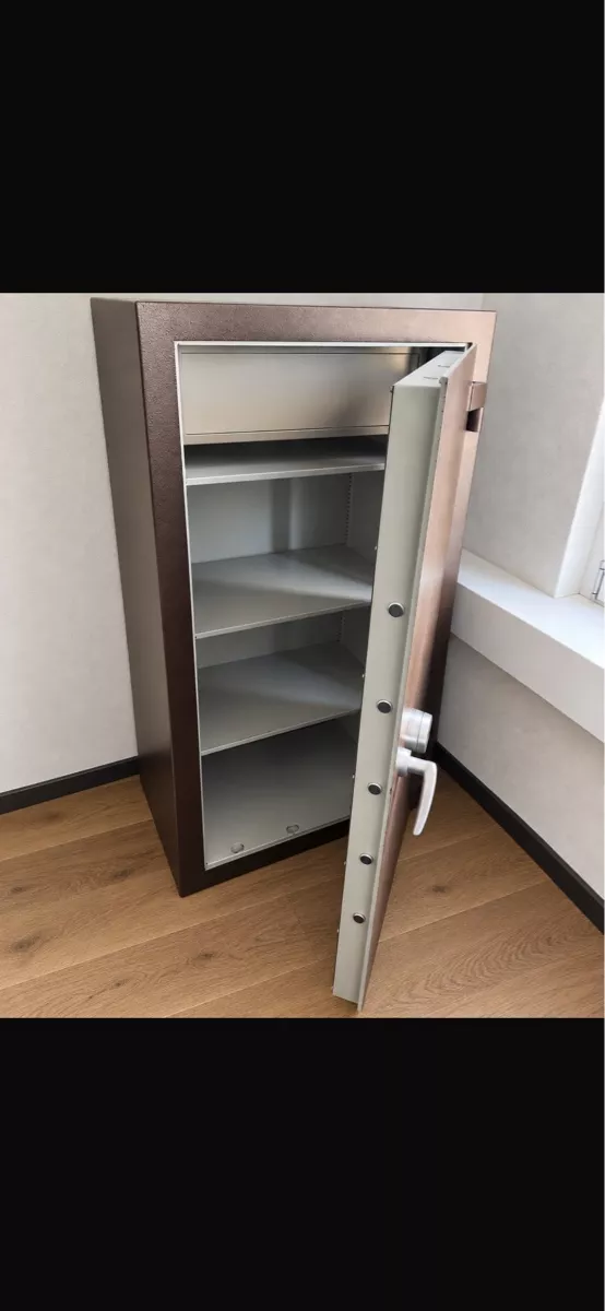 Casseforti: Tresor – Usato da Niedergösgen venduto da Dibu123