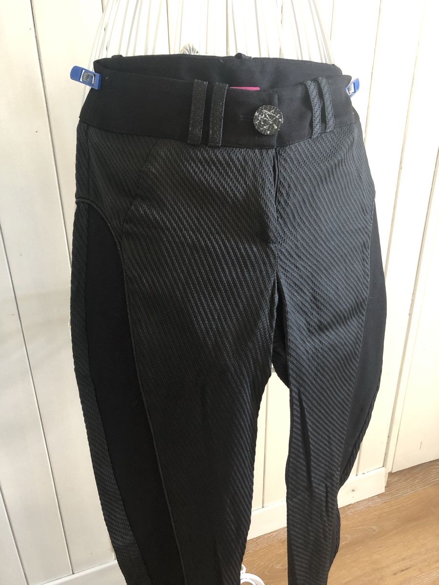 Pantaloni: Pantalon Save The Queen S noir – Nuovo (secondo la descrizione) da Cuarnens venduto da Sandrine0110