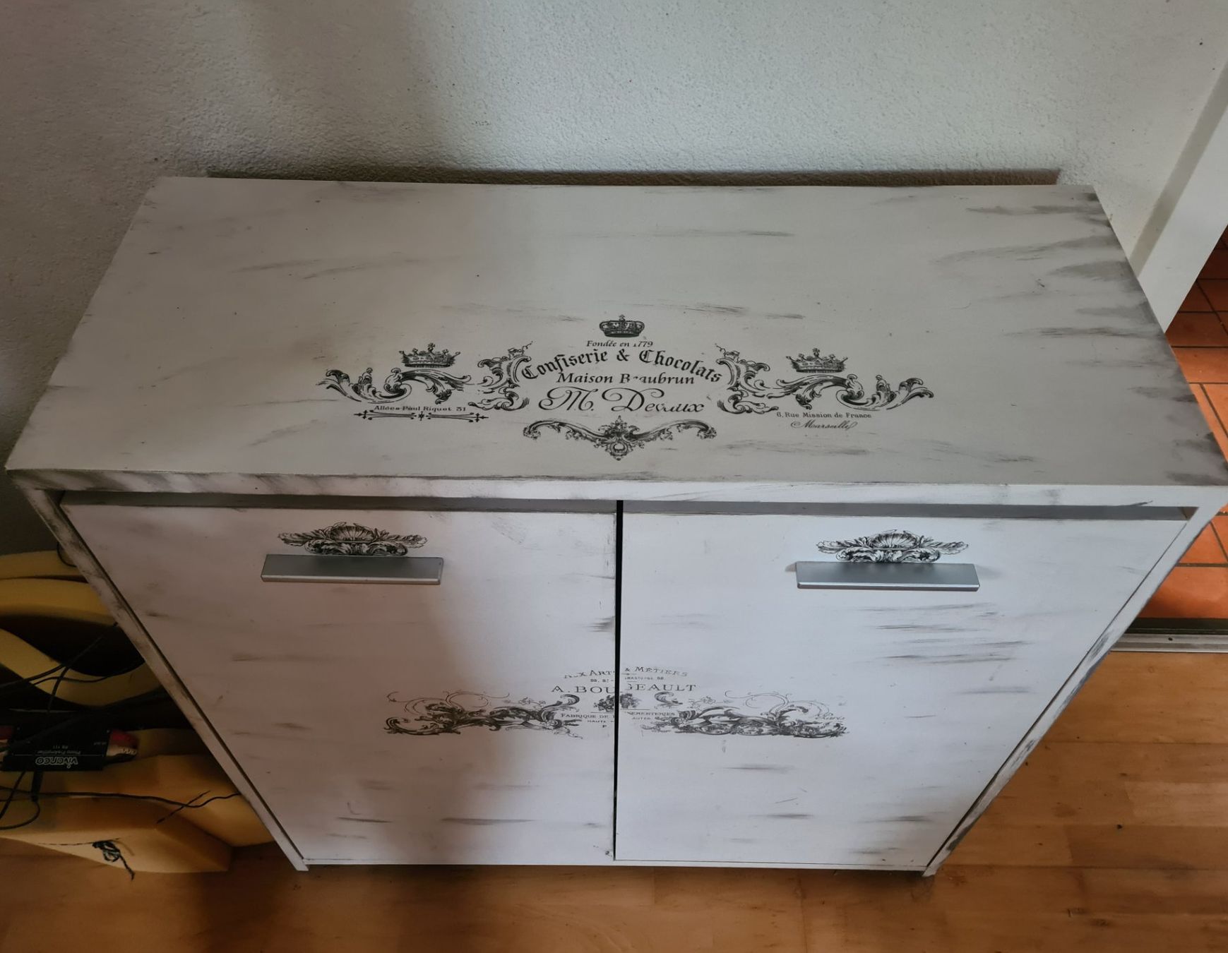 Commodes: Kommode weiss shabby chic – D'occasion à Trimbach par janis1998 1
