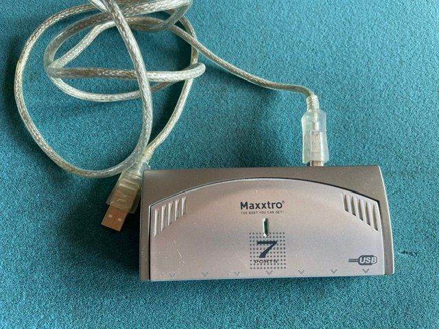 Hub & Switch: Maxxtro 7 Port USB Hub mit Kabel – Usato da Konolfingen venduto da inf_gy82 1