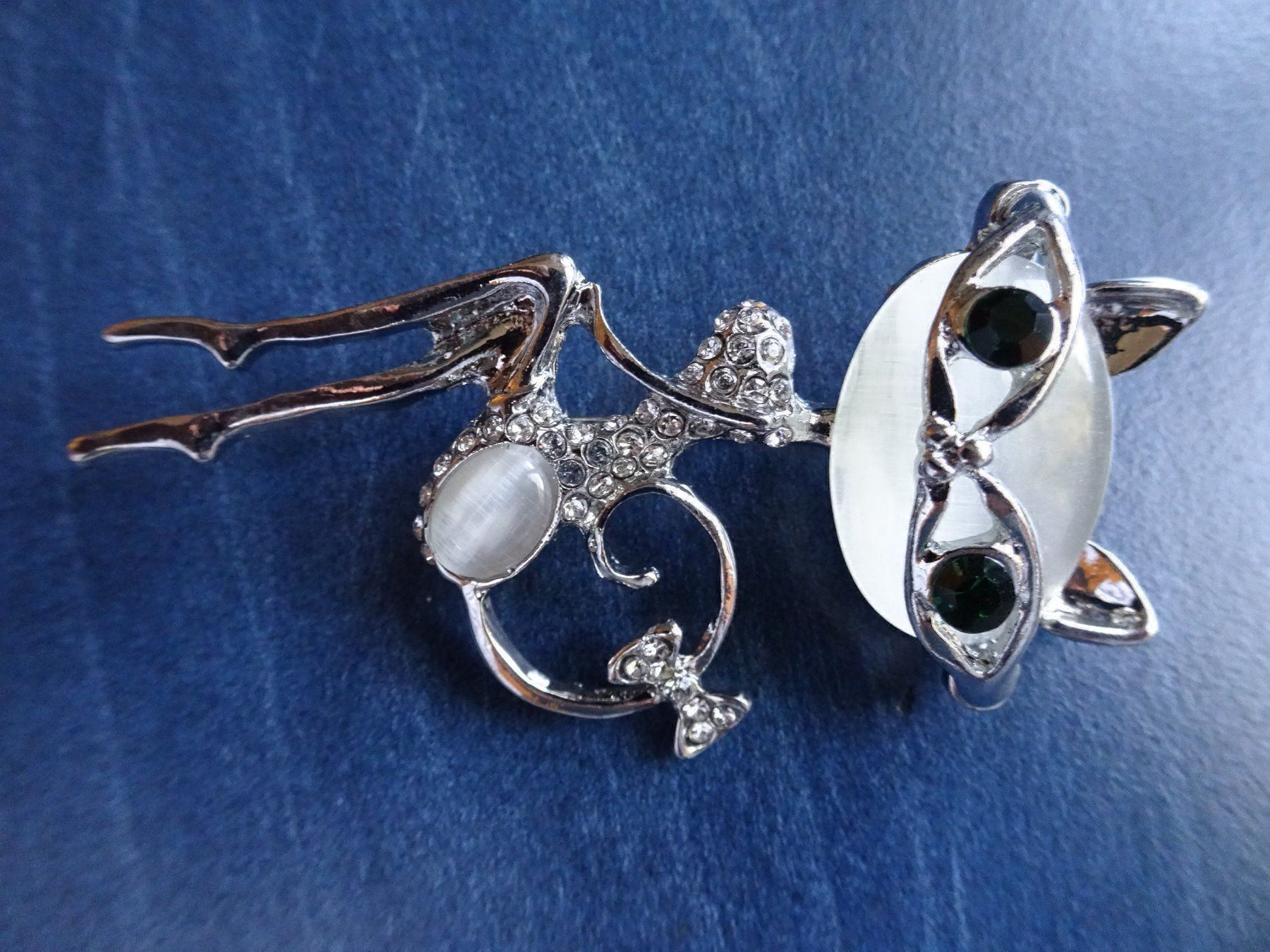 Broches & Aiguilles: Brosche – Neuf avec emballage d'origine à Aadorf par Chnorli-Furz