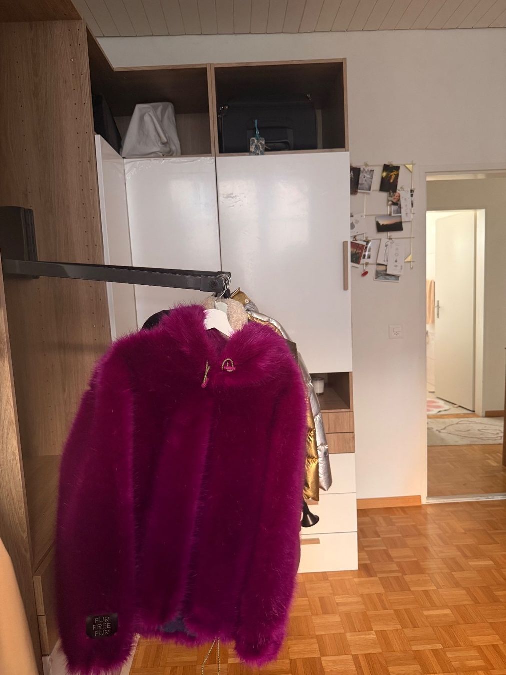 Armoires: L Shaped wardrobe – D'occasion à Zürich par July.C 4