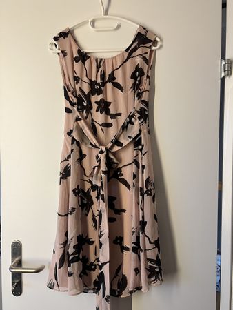 Comma Kleid, Gr. 38, Sommerkleid, Blumenmuster, Wunderschön
