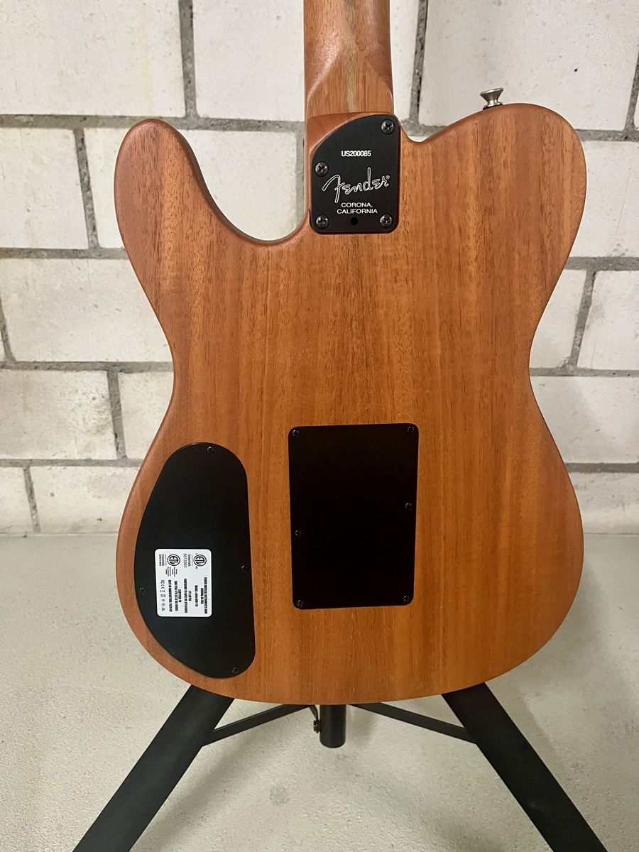 Fender Strumenti musicali: Fender American Acoustasonic Telecaster. Perfect condition. – Nuovo (secondo la descrizione) da Winterthur venduto da iri_9qr6 3