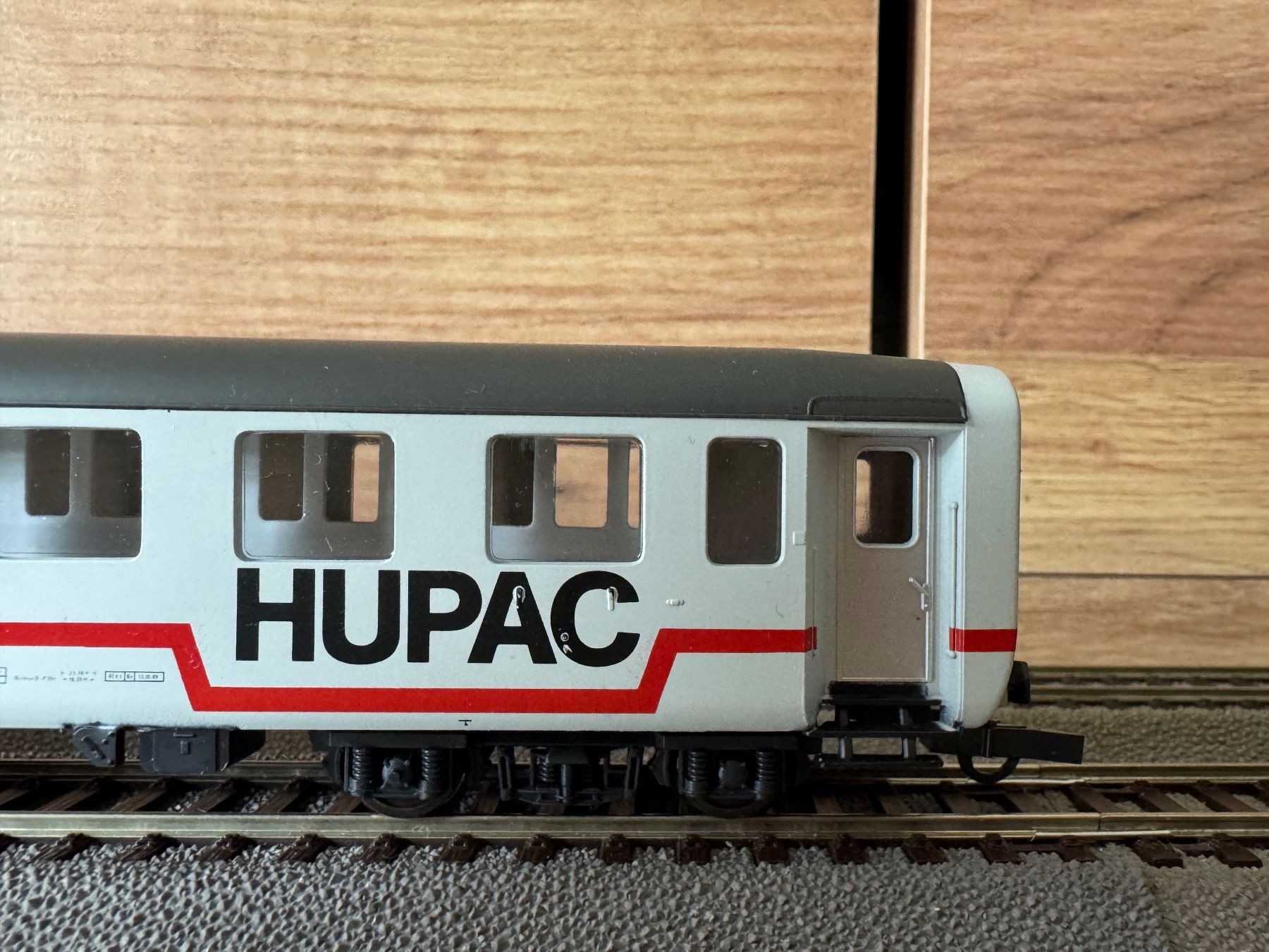 Lima Modellini di ferrovie: Voitures voyageurs SBB HUPAC LIMA HO DC – Nuovo e nell'imballaggio originale da Genève venduto da den_8z8h 7