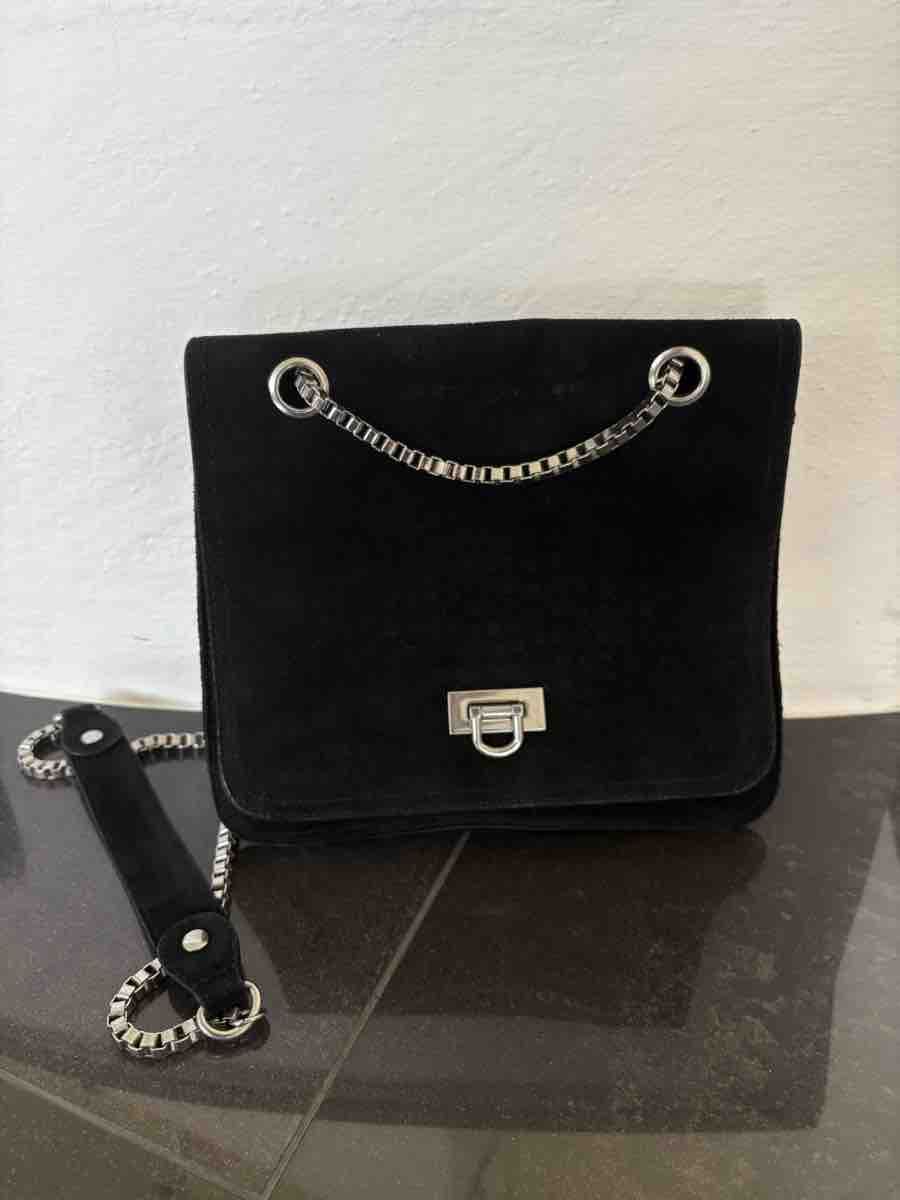 Taschen für Damen: Handtasche Wildleder schwarz MAJE – Gebraucht aus Gossau SG von diorella