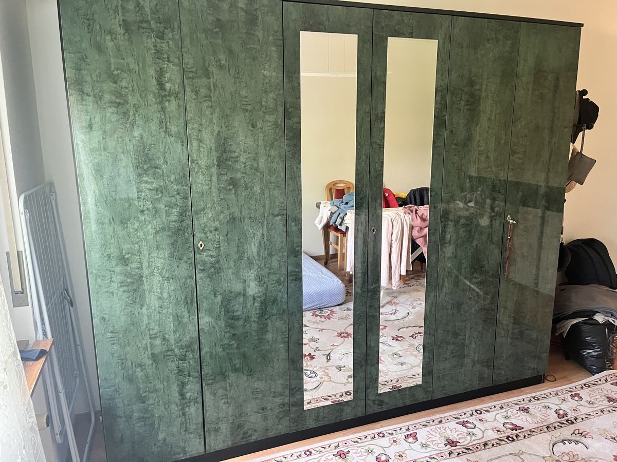 Armadi: Schrank – Usato da Oftringen venduto da hkch1907