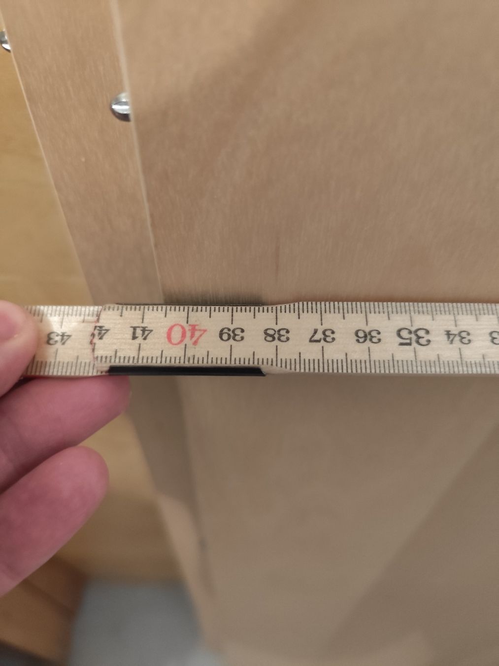 Set di tavolo e panche: Holztisch mit vier Stühlen – Usato da Einsiedeln venduto da RahanKappa 4