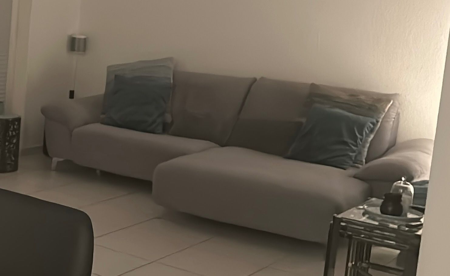 Sofas: Ecksofa Stoff kieselgrau mit Chaiselongue, gebraucht – Gebraucht aus Hägendorf von AdlerTom 1